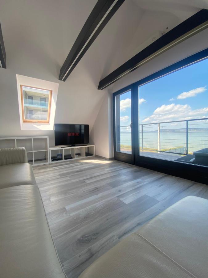 Hullam Apartman Balatonlelle Bagian luar foto