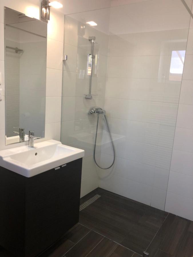 Hullam Apartman Balatonlelle Bagian luar foto